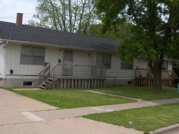 730 Berlin St, Waupaca, WI 54981