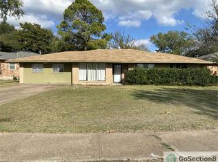 2452 Creekglenn Dr, Dallas, TX 75227