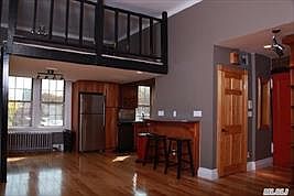 5th image of 150 Burns St APT 6F