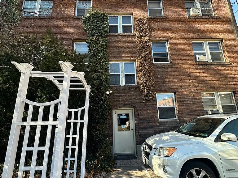 The Kent — Photo 17