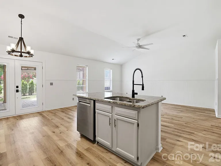 9501 Constitution Hall Dr — Photo 18