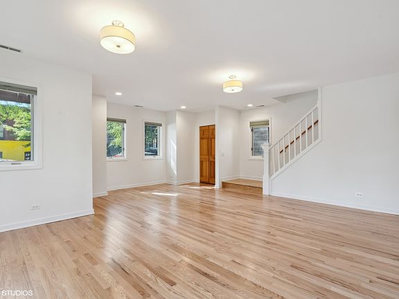 5th image of 4755 S Dorchester Ave