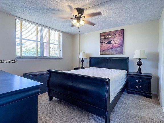 5th image of 1731 SE 15th St APT 315
