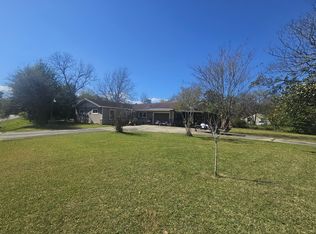 2412 Collins St, Orange, TX 77630