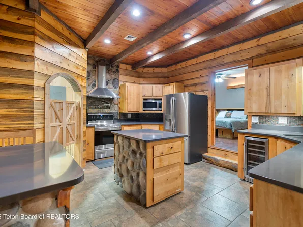 9-B Riverton St, Dubois, WY 82513