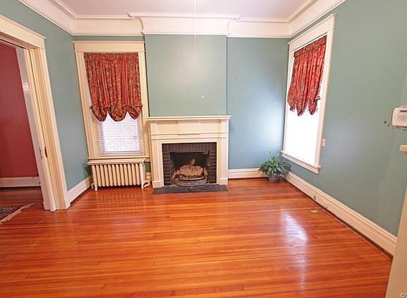 4th image of 1703 Grove Ave