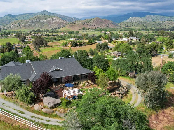32394 Pinto Drive, Springville, CA 93265