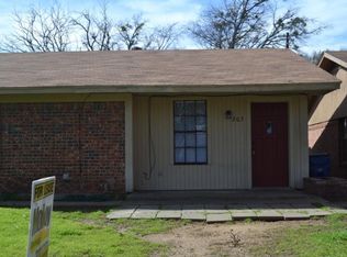 203 Thompson St, Everman, TX 76140