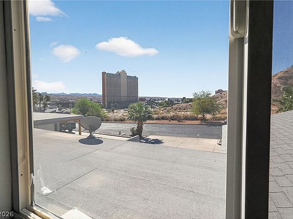 3rd image of 204 Sundance Shores Dr