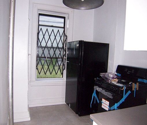 4th image of 253 Linden Blvd APT 1R