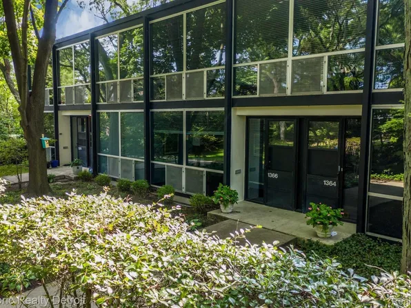 1366 Joliet Pl, Detroit, MI 48207