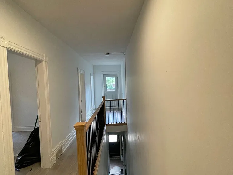 323B Woolwich St NW — Photo 4