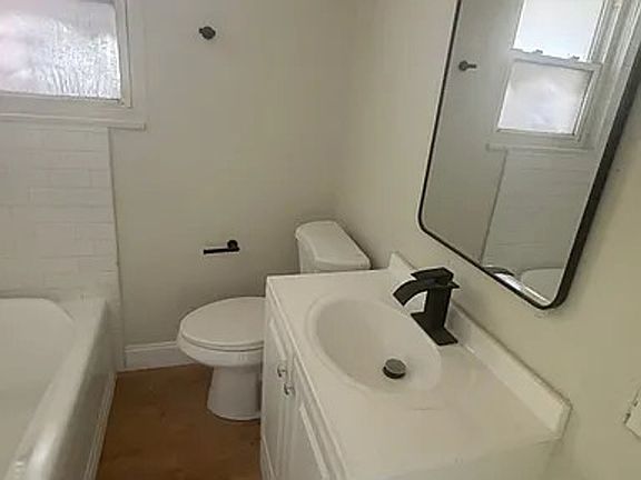 2nd image of 101 Center St