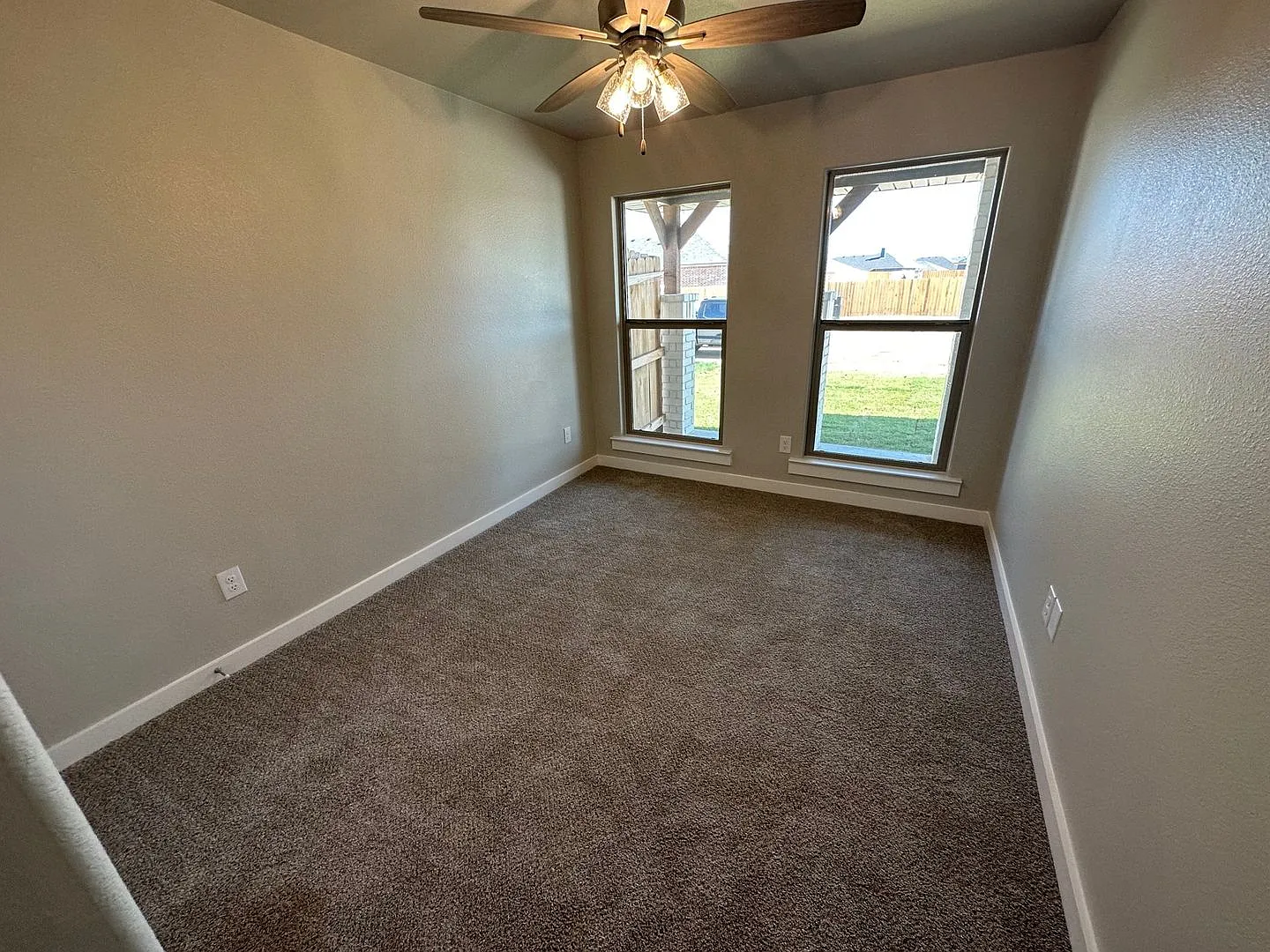 Nice home in The Meadows! — Photo 4