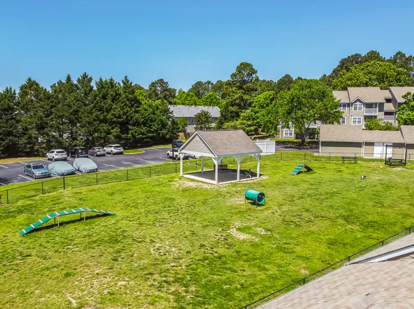 Steeplechase Apartments