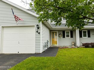 44 Esplande St, Selkirk, NY 12158