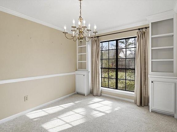 5th image of 1102 Mabry Mill Rd