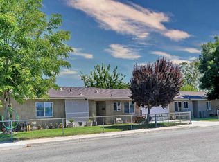14740 W B St, Kerman, CA 93630
