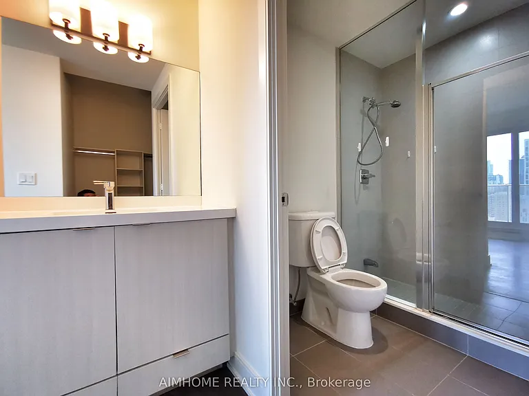 89 McGill St #1311 — Photo 27