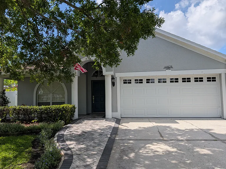 10929 Lake Andover Blvd — Photo 1