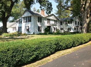 13202 Hebron Rd, Hebron, IL 60034