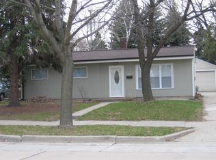 3542 S 23rd St, Milwaukee, WI 53221