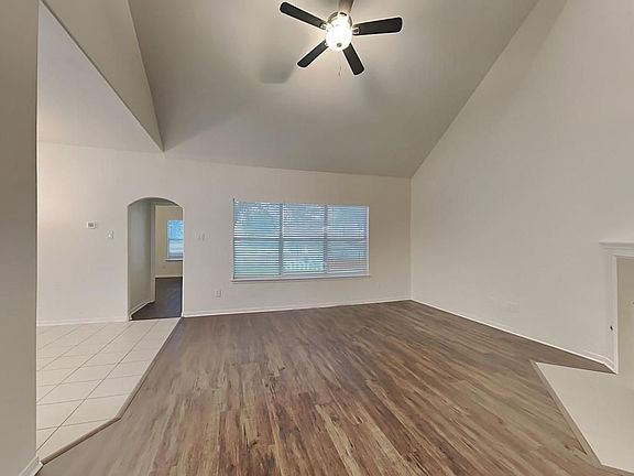3rd image of 25823 Chapman Falls Dr