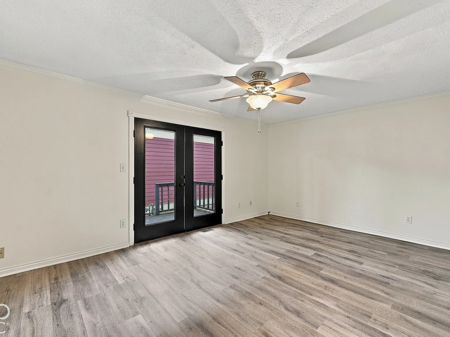 2 bed, 1.5 bath, 1036 sqft, $2,000 — Photo 4