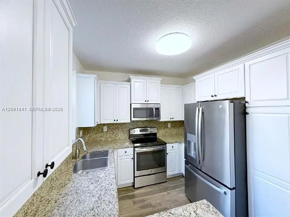 202 Riverwalk Cir #Townhouse 202