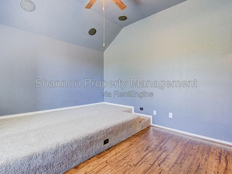 9547 Summer River Dr — Photo 17