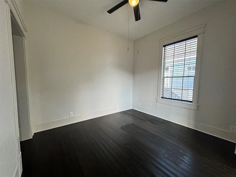 805 Saint Marys Blvd — Photo 2