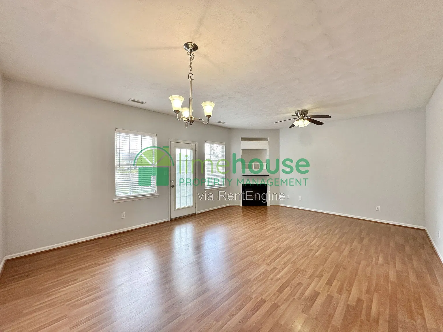 3 bed, 2.5 bath, 1578 sqft, $2,400 — Photo 3