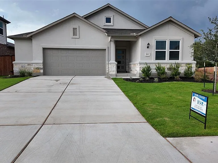 1812 Lorant Ln — Photo 1