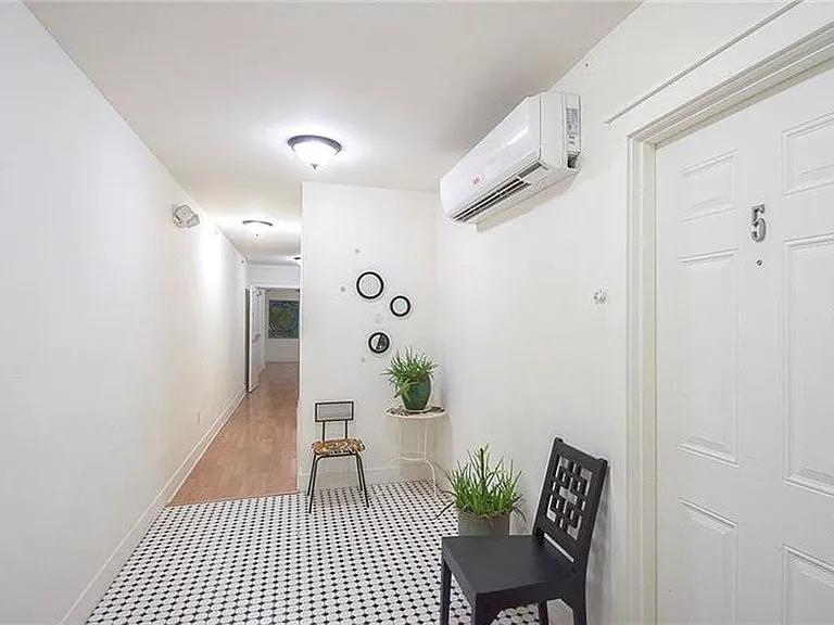 916 1st St N #5 — Photo 2