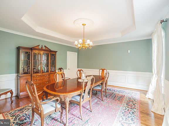 5th image of 19424 Brookeville Lakes Ct
