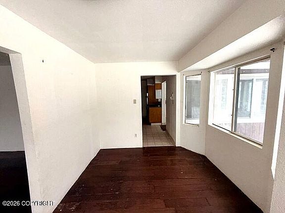 4th image of 21220 Monron St