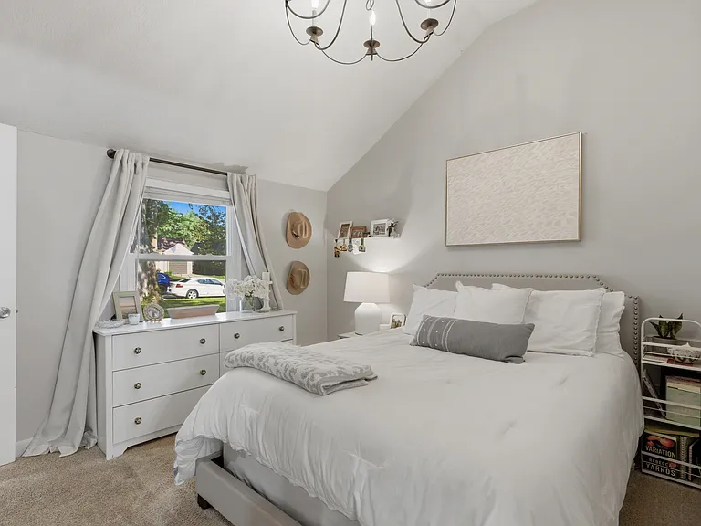6115 Delmar St — Photo 4