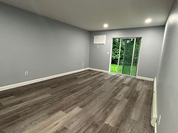 3rd image of 250 Fairmont Ave #250