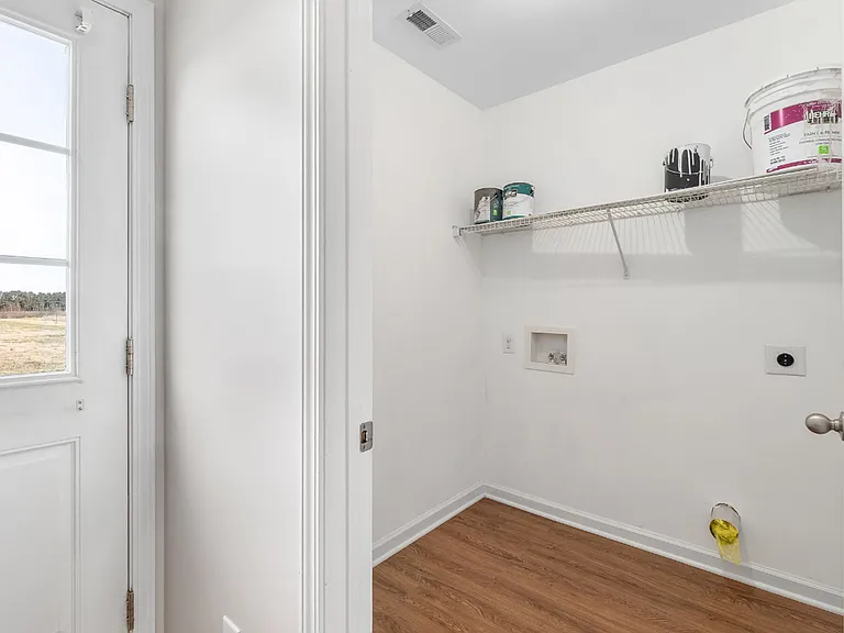 131 Cherry Grove Dr — Photo 9