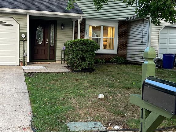 2nd image of 115 Banwell Ln