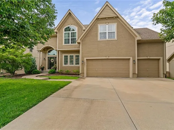16671 W 155th Ter, Olathe, KS 66062