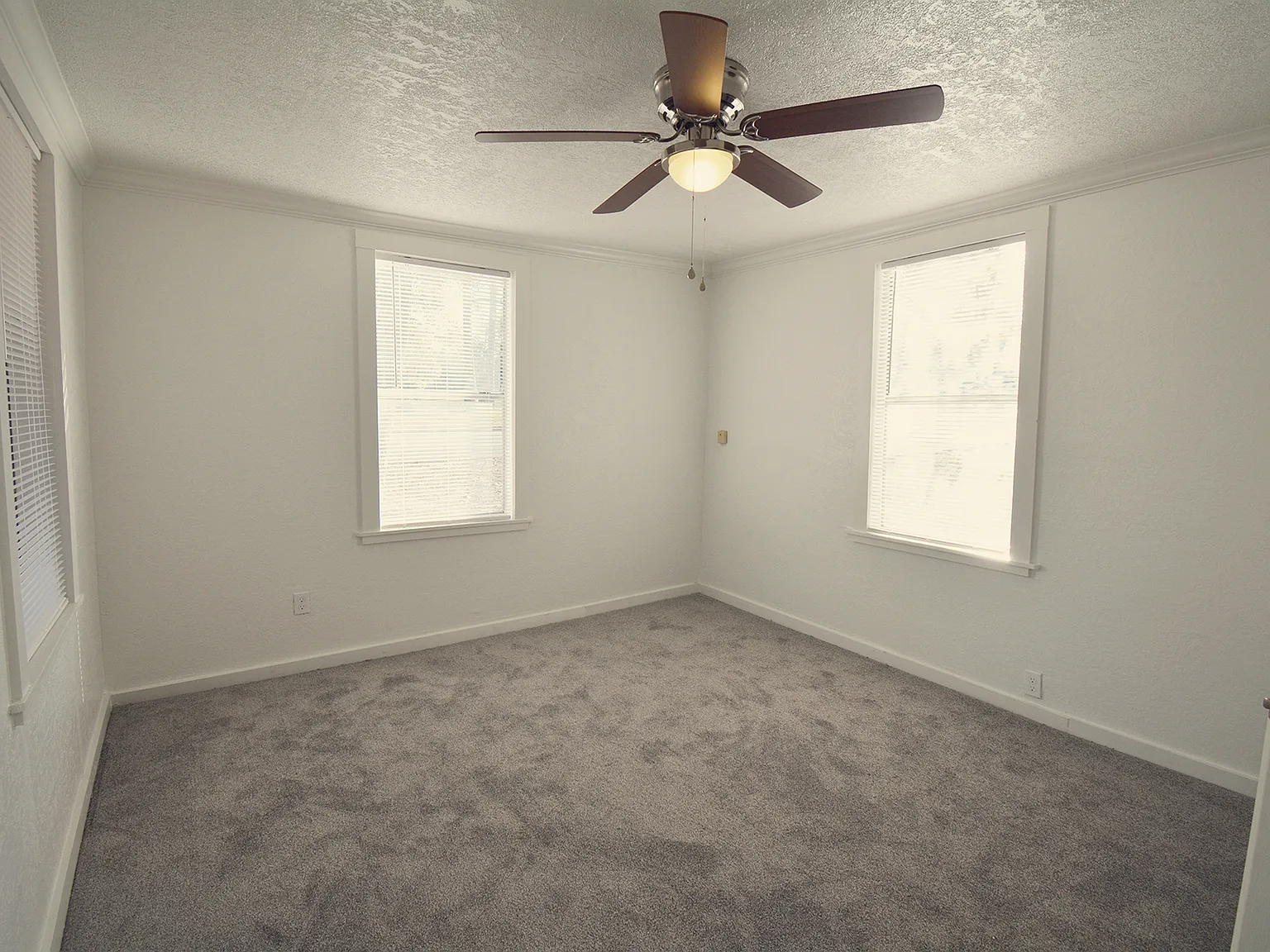 514 West Jefferson Street - 1 — Photo 3