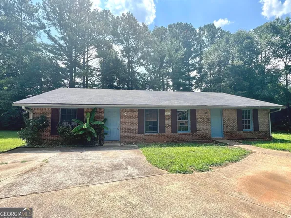 1047 Chestnut Oak Ct NE, Conyers, GA 30012