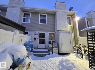 6340 184th St NW, Edmonton, AB