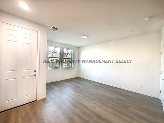 5th image of 2550 Natomas Crossing Dr