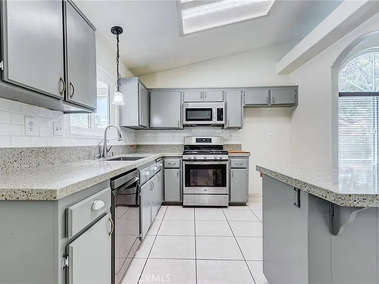 14845 Hibiscus Ave — Photo 15