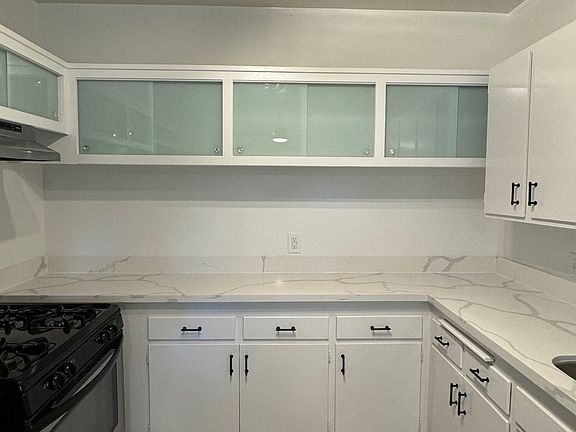 2nd image of 11825 Laurelwood Dr APT 1