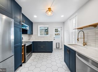 2454 Amber St, Philadelphia, PA 19125