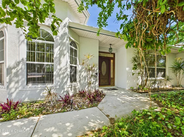 210 Sea Dunes Dr, Melbourne Beach, FL 32951
