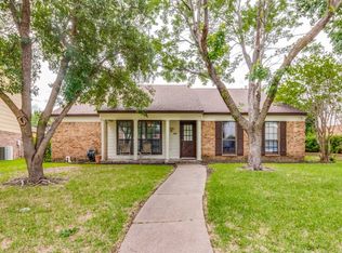 208 Ripplewood Dr, Mesquite, TX 75150